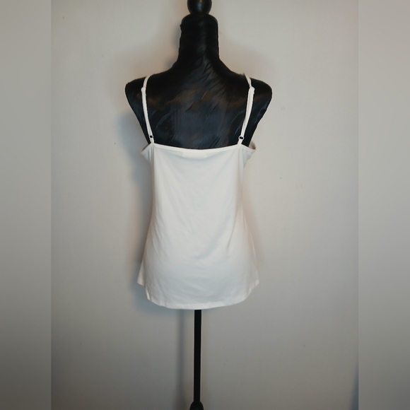Doublju White Fitted Sleeveless Camisole - Picture 3 of 4